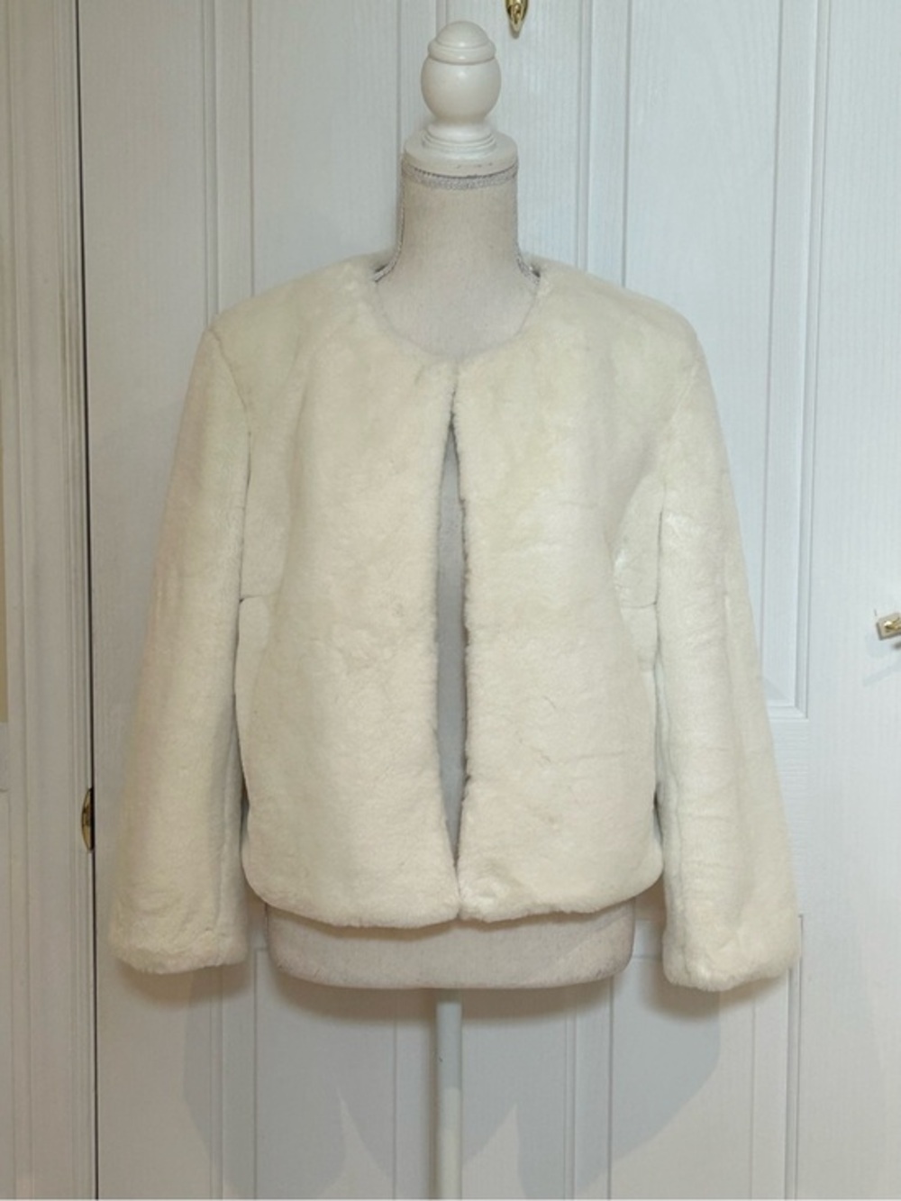 DAVID’S BRIDAL Cream Faux Fur Teddy Jacket